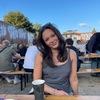 Sophia: Hjertevarm og energisk kvinde tilbyder pasning af hunde