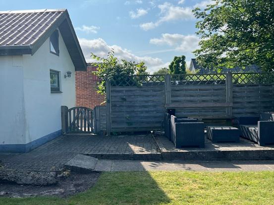 Indgang til bagsiden af huset
