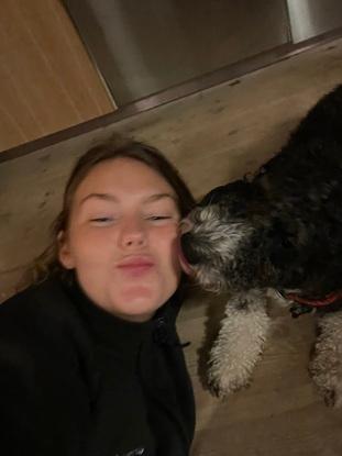 Mig og den hund jeg boede med i 2 år