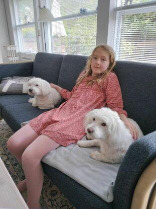 Sofahygge med Frida